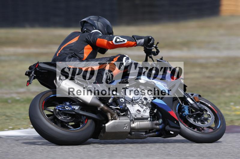 /37 09.08.2026  Pluess Motosport ADR/Freies Fahren/187